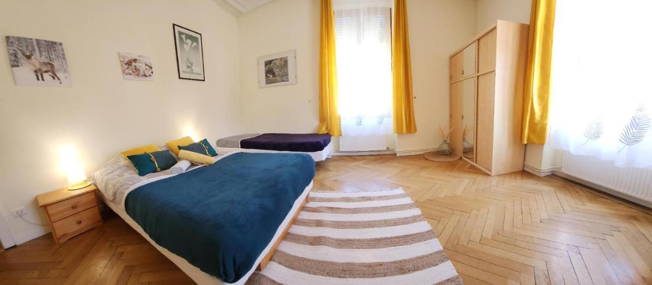 Gite Jonquille, 2 A 8 Personnes Avec Salle De Jeux Et Spa Dans La Residence Вантрон Екстер'єр фото