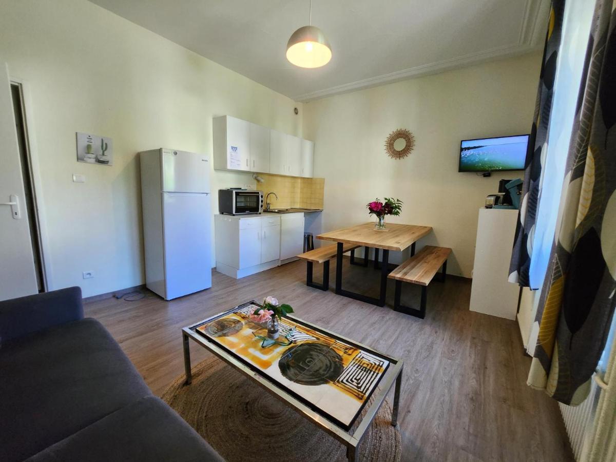 Gite Jonquille, 2 A 8 Personnes Avec Salle De Jeux Et Spa Dans La Residence Вантрон Екстер'єр фото